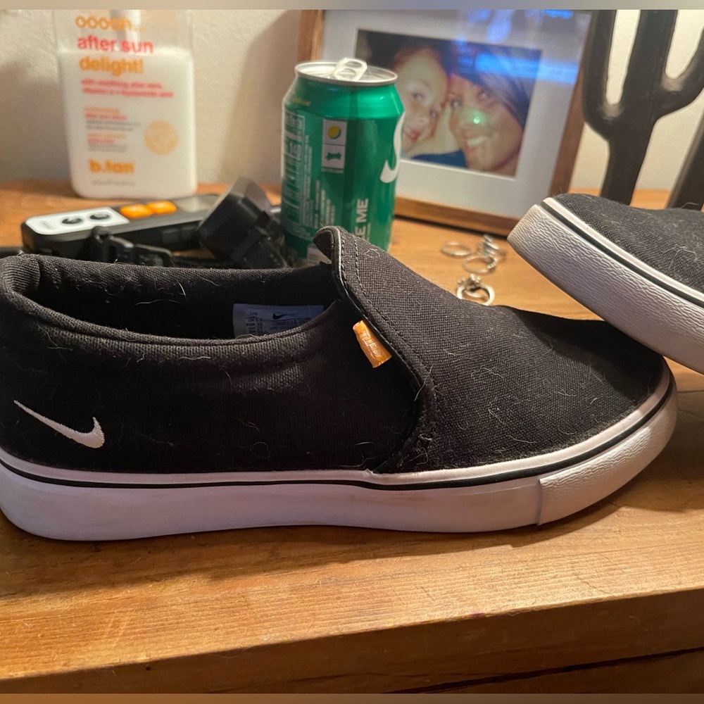 Nike fashion slide on shoes